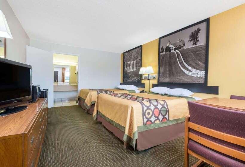 فندق Super 8 By Wyndham Williamsburg