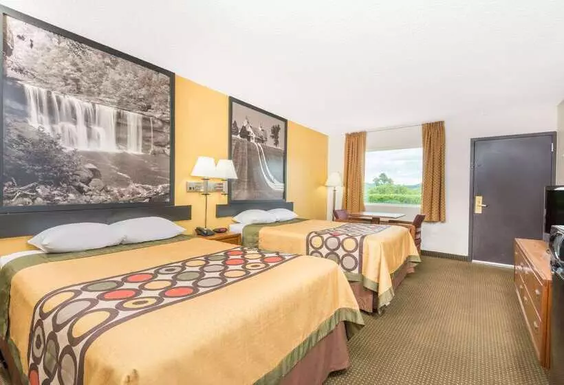 Hotel Super 8 By Wyndham Williamsburg