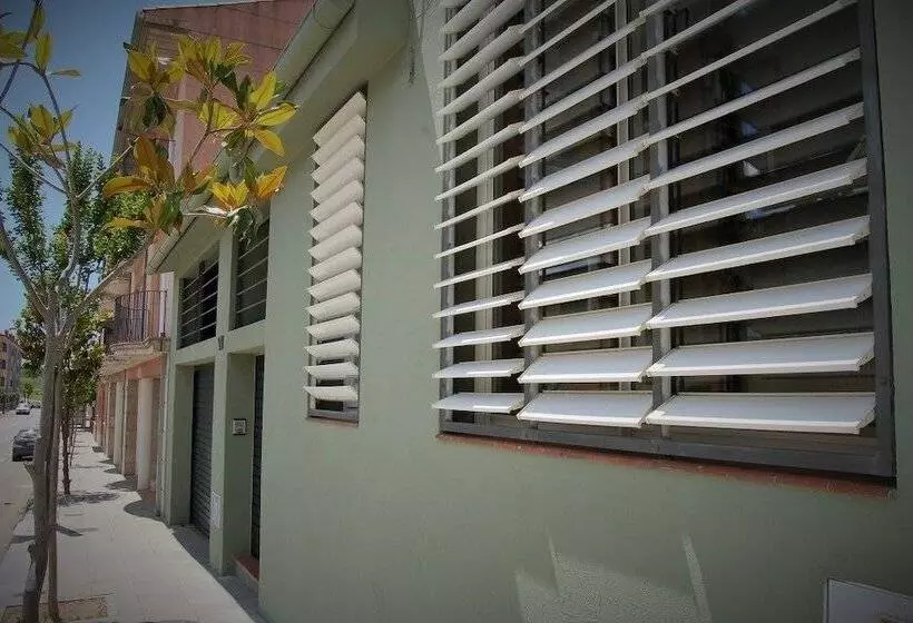 Casa A 15 Minutos De La Playa, Con Jardin Privado Y Piscina