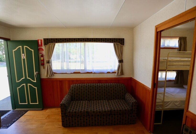 ホテル Jenolan Holiday Park Oberon