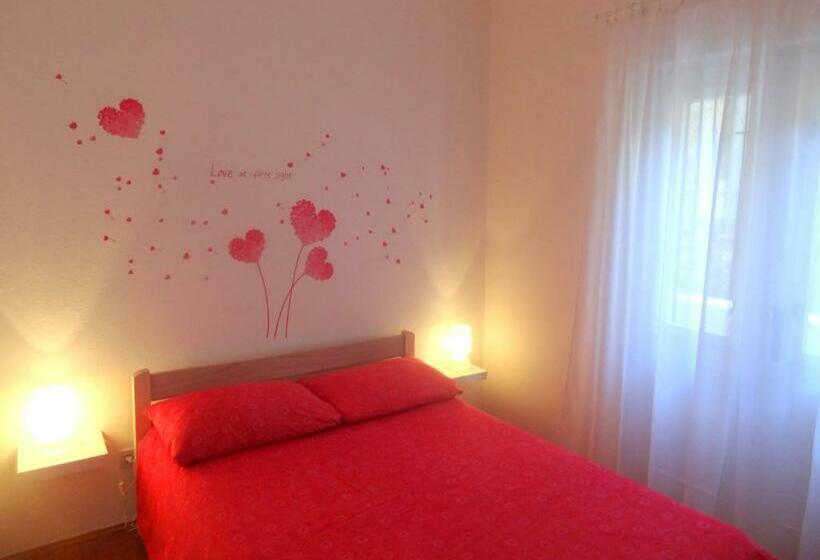 Old Center Apartments