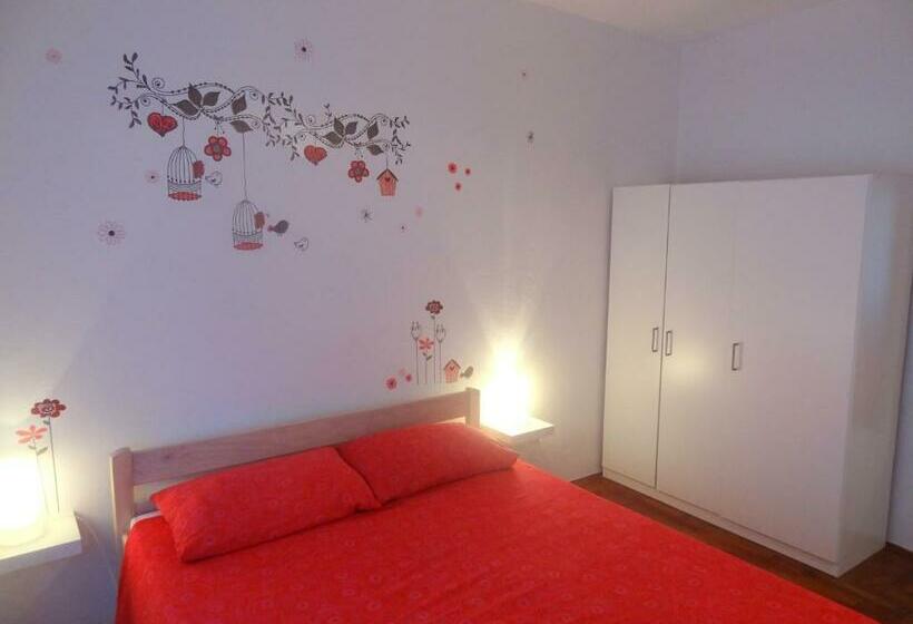 Old Center Apartments