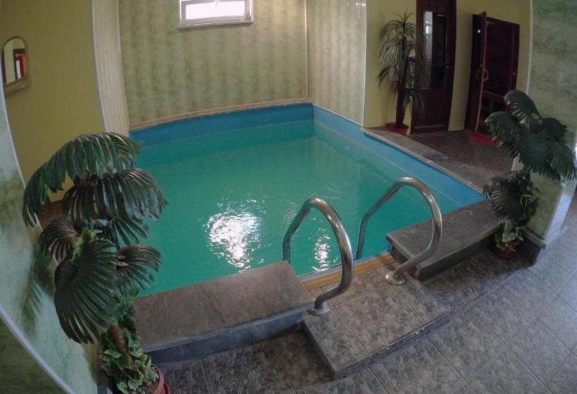 פנסיון Guest House Galatea