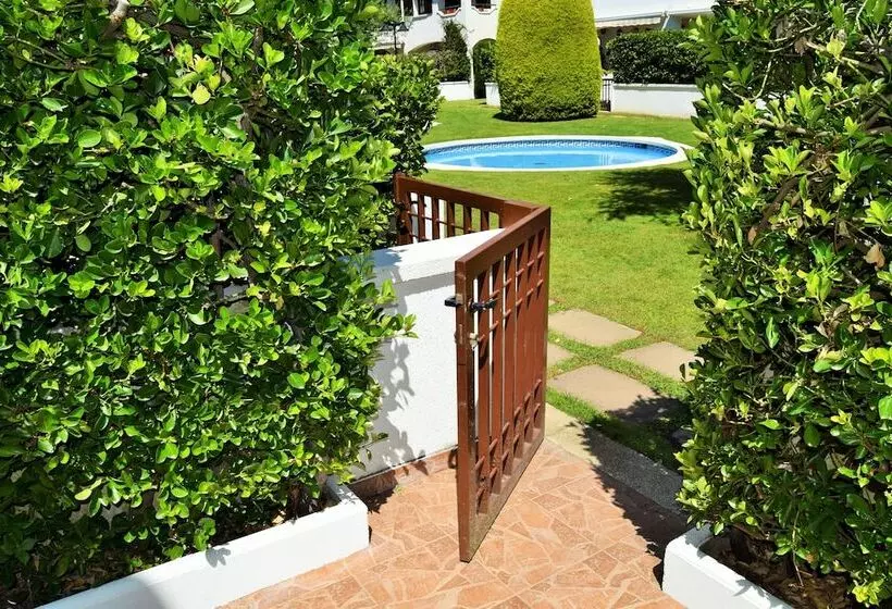 Semi Detached House 1