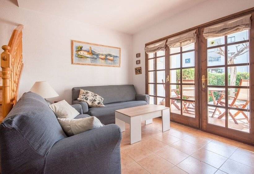 Semi Detached House 1