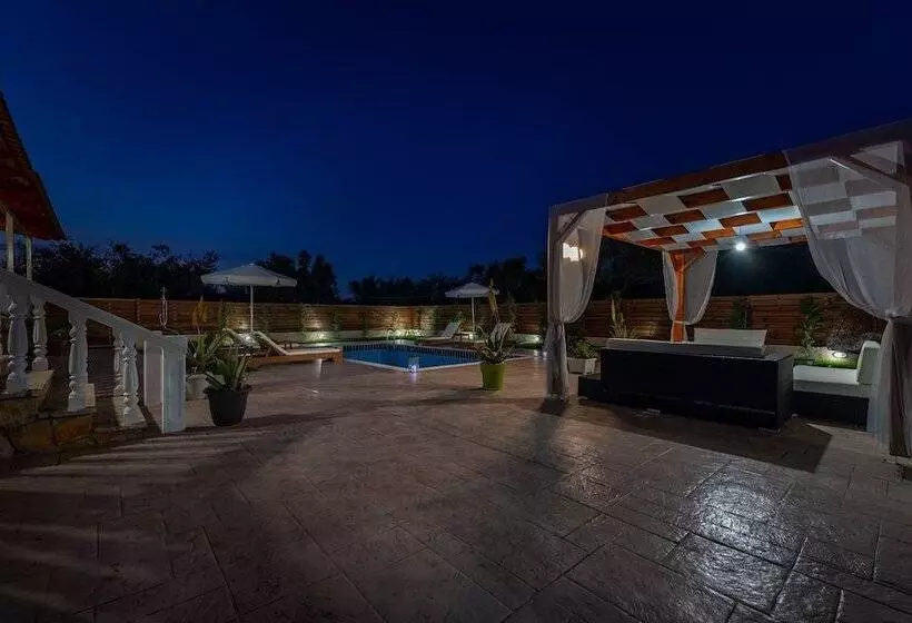 Villa Eleon