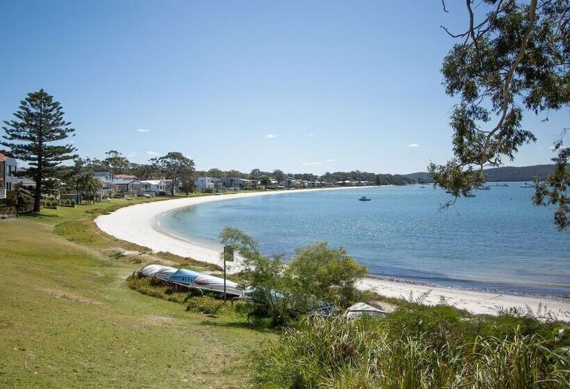 Vues At Salamander Bay