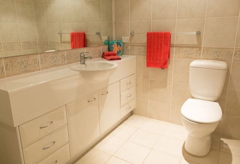 Vues At Salamander Bay