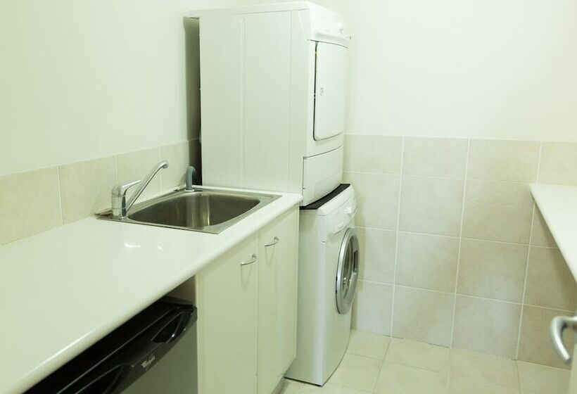 Vues At Salamander Bay