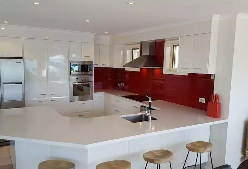 Vues At Salamander Bay