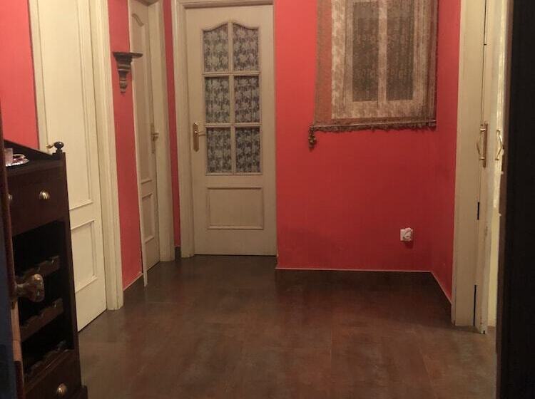 Apartamento En Pleno Centro De Marchena