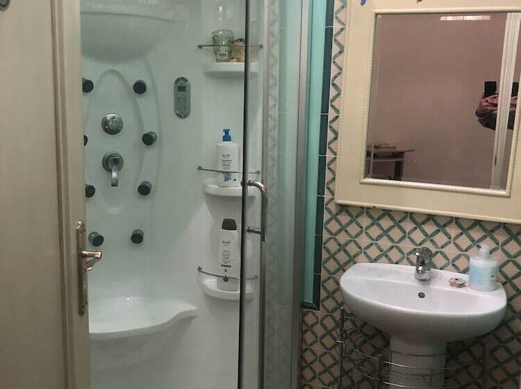 Apartamento En Pleno Centro De Marchena