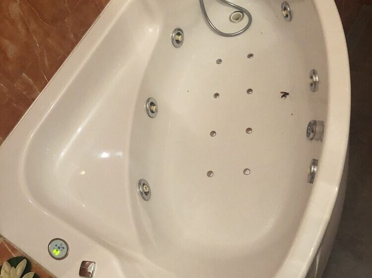 Apartamento En Pleno Centro De Marchena