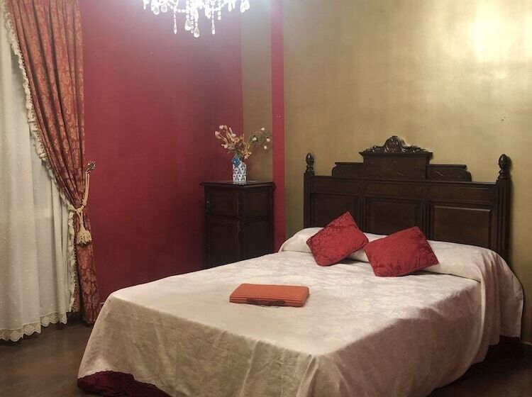 Apartamento En Pleno Centro De Marchena