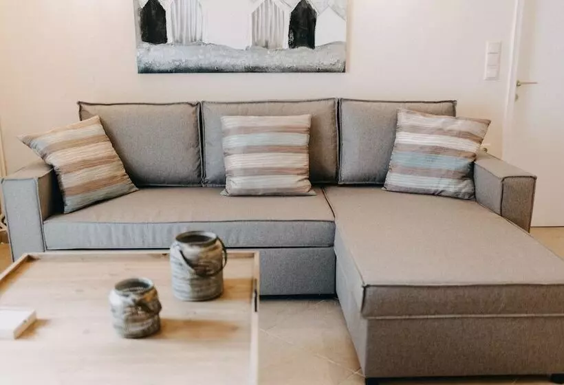 Best House, Central Luxury Apartment, Agiou Nikolaou, Patra