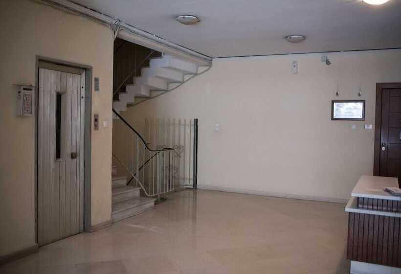 Best House, Central Luxury Apartment, Agiou Nikolaou, Patra