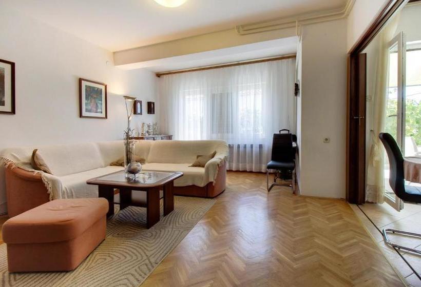 Apartmani Helena