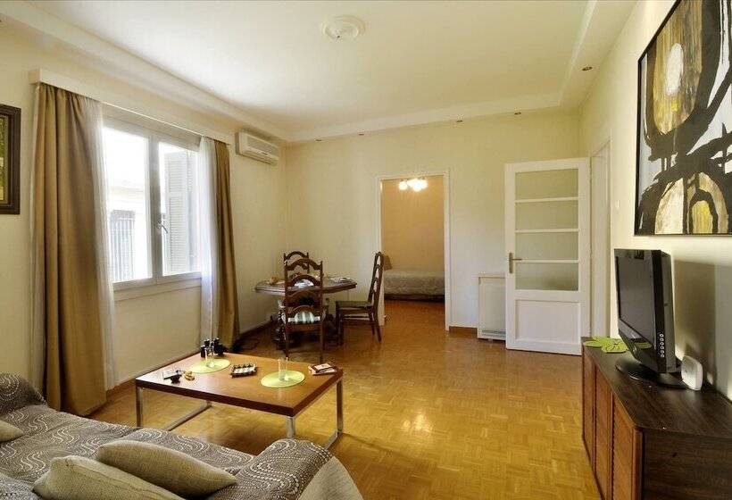 Historic Plaka Apartments