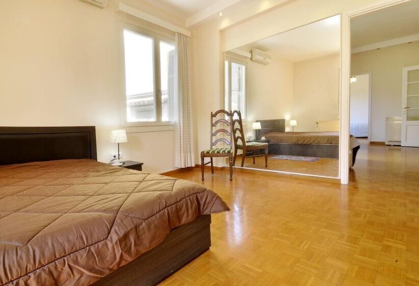 Historic Plaka Apartments