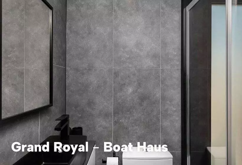 Hotelli Boat Haus Mediterranean Experience Alcaidesa  La Linea