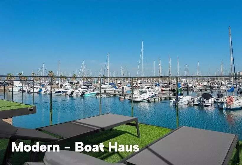 Hotelli Boat Haus Mediterranean Experience Alcaidesa  La Linea