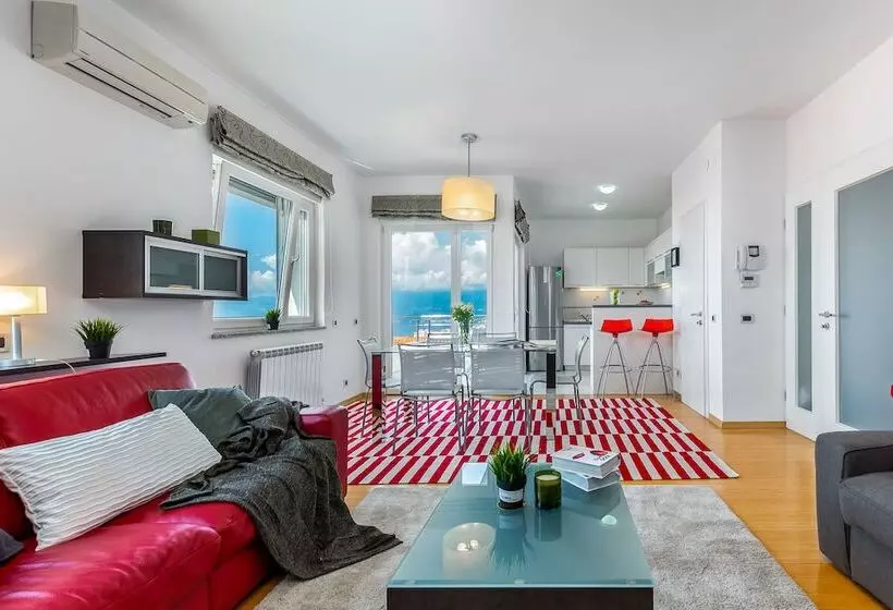 Apartment Bok