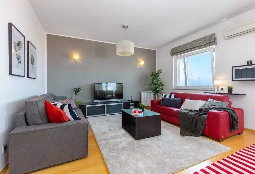 Apartment Bok