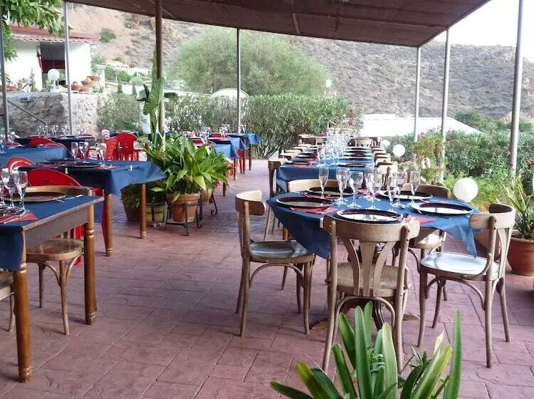 Hotelli Camping Naturista El Portús