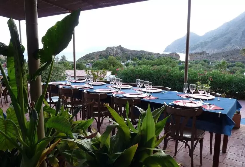Hotelli Camping Naturista El Portús