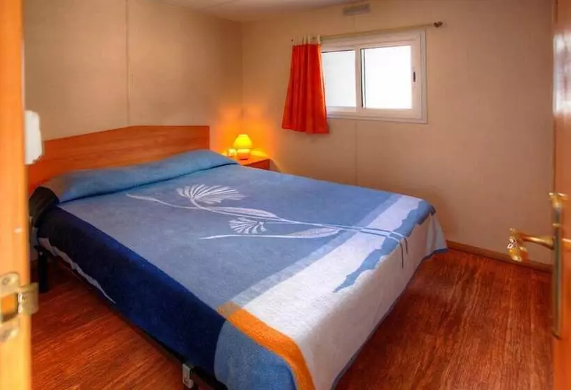 Hotelli Camping Naturista El Portús