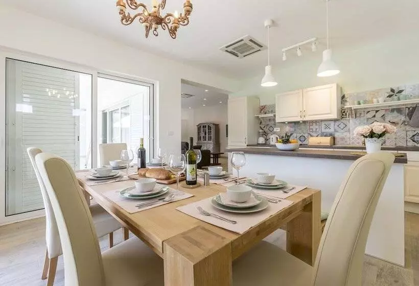 Luxury Villa Stella Near Split
