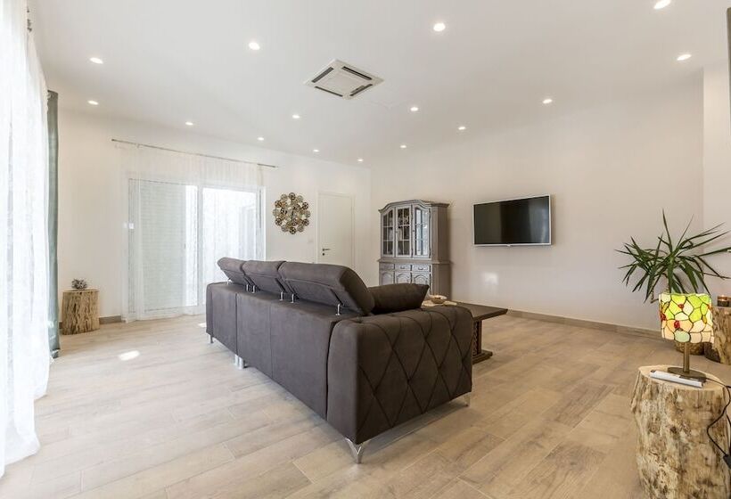 Luxury Villa Stella Near Split