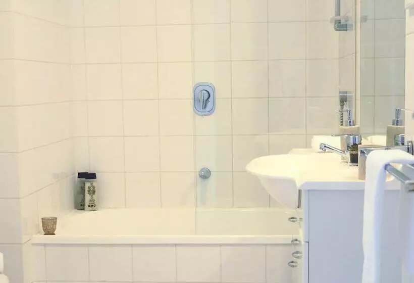 Metro Apartments South Melbourne Cbd Edge