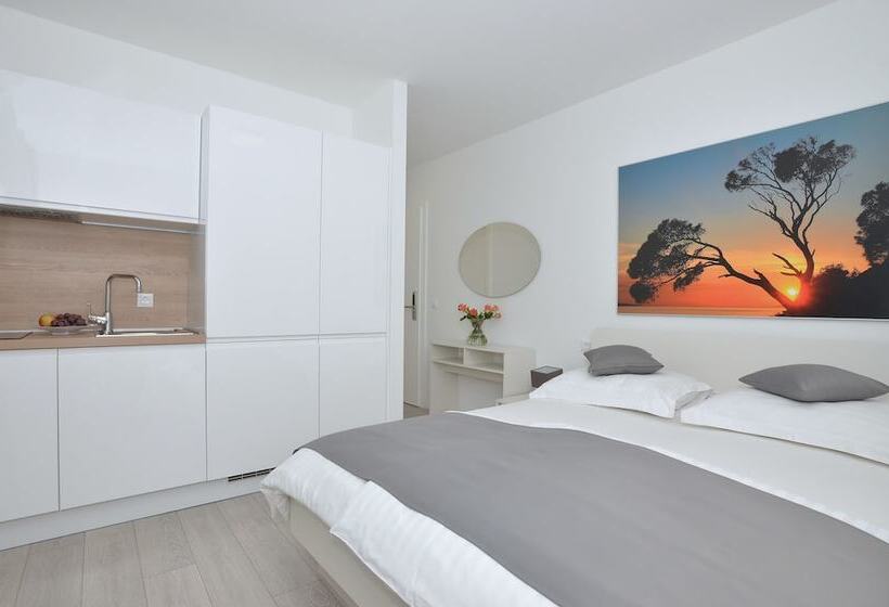 Villa Dalmatia Apartments