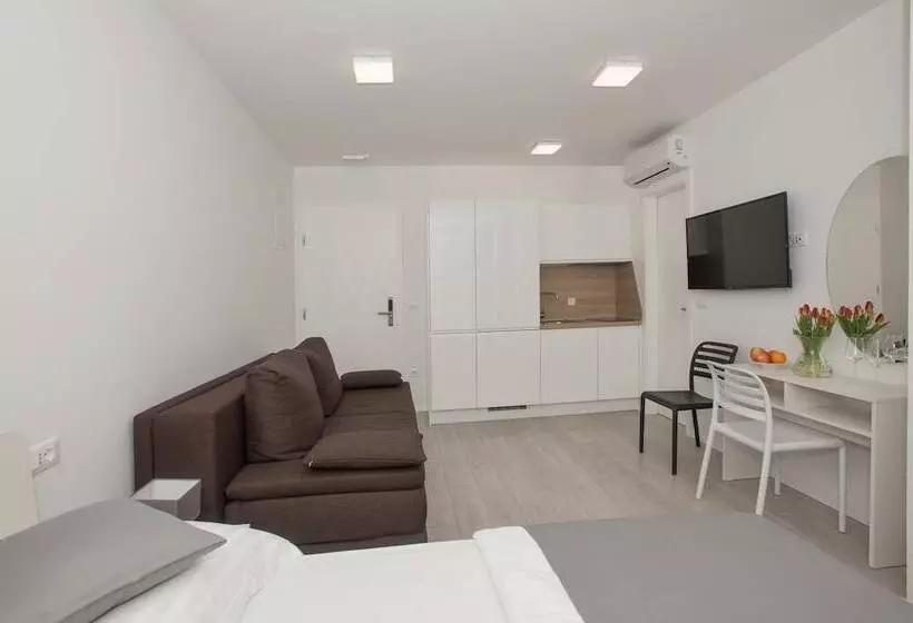 Villa Dalmatia Apartments
