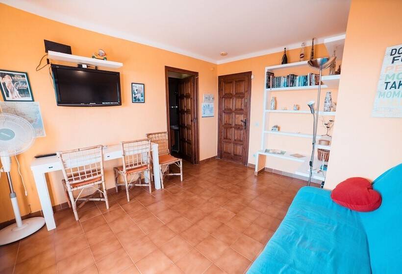 Beautiful Studio With Brilliant Views