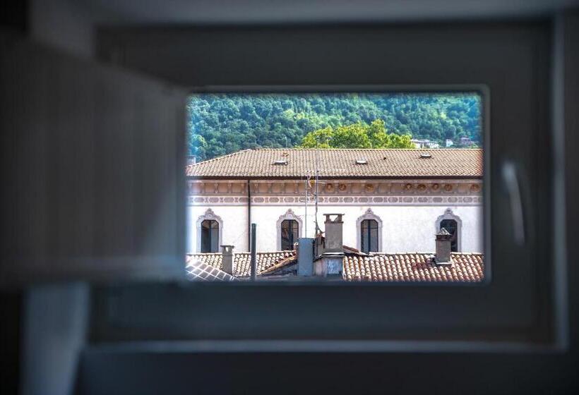 Caesar Suites   The House Of Travelers