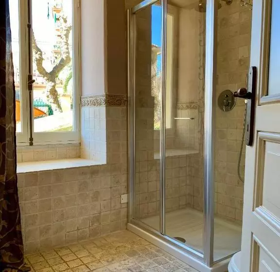 پانسیون Cernaia