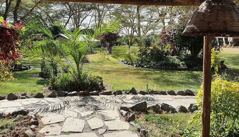 هتل Swara Acacia Lodge