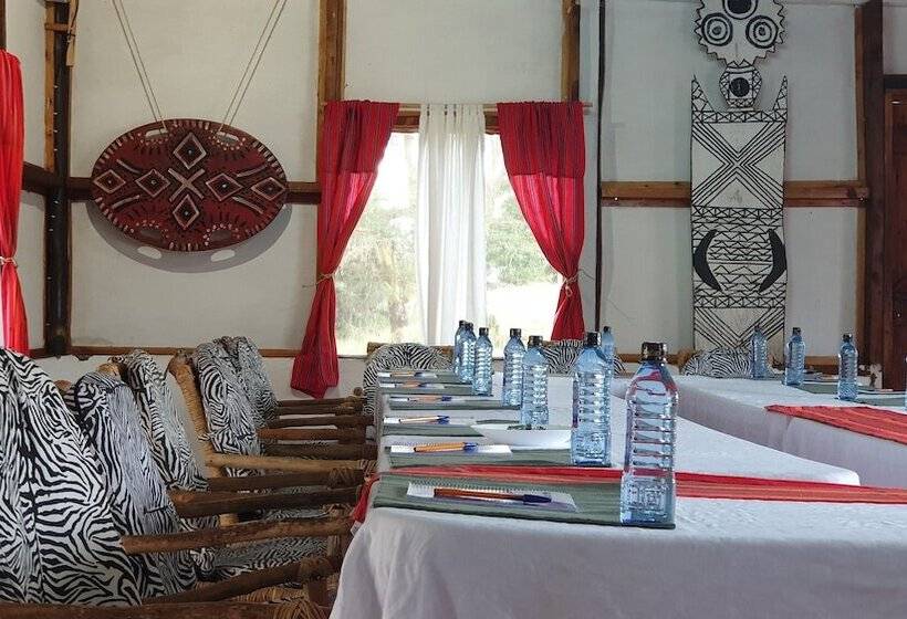 هتل Swara Acacia Lodge