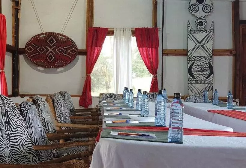 هتل Swara Acacia Lodge