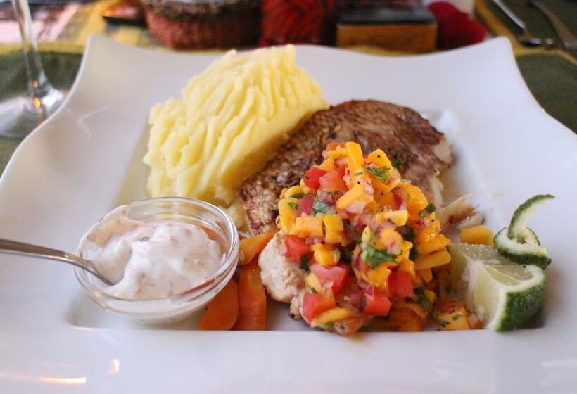 هتل Swara Acacia Lodge