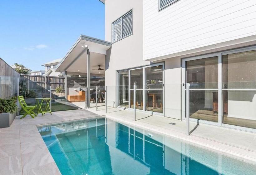 Pebbles At Casuarina Beach With Pool