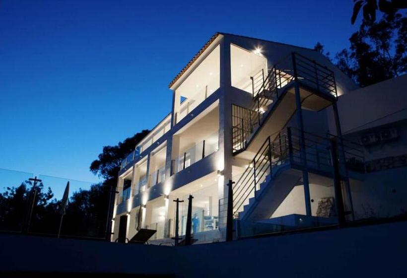 Luxury Villa With Heated Pool For 12 To 14 People