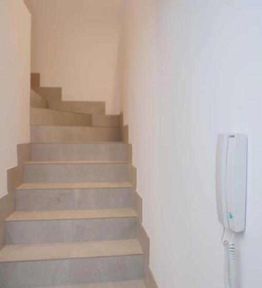 Luxury Villa With Heated Pool For 12 To 14 People