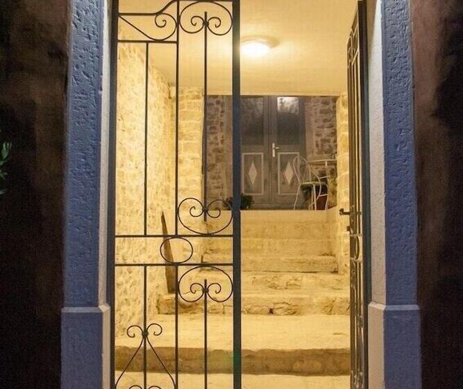 펜션 Houses Of Motovun