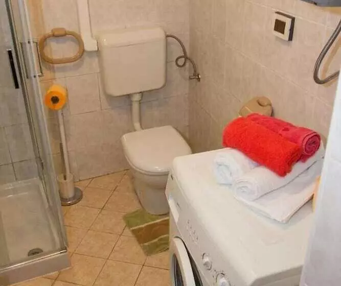 ペンション Houses Of Motovun