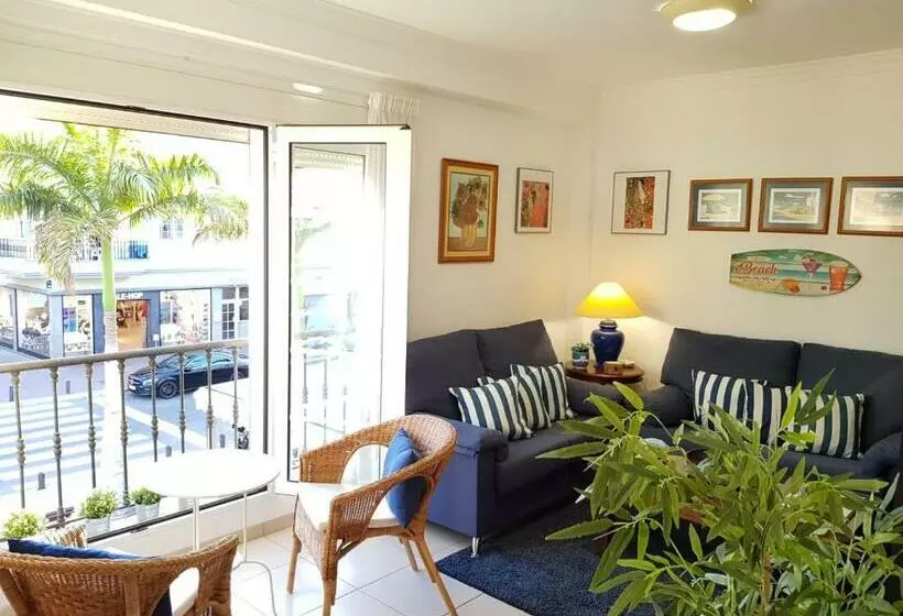 Teresita La Fuente   Puerto De Mogan