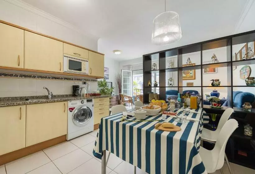 Teresita La Fuente   Puerto De Mogan