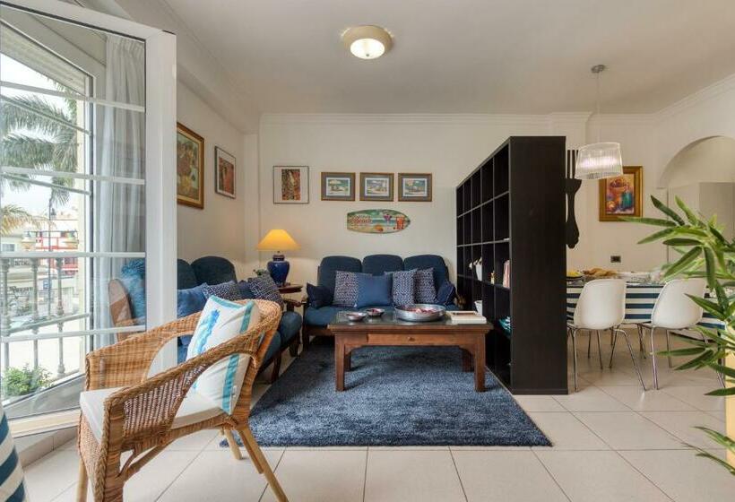 Teresita La Fuente   Puerto De Mogan